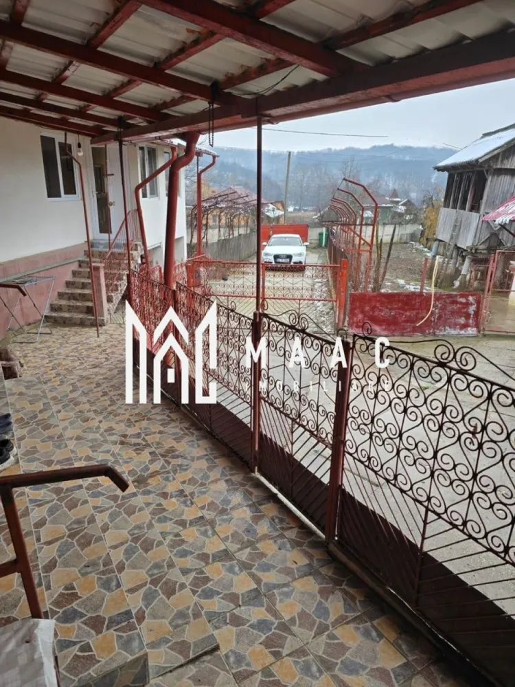 Proprietate cu două case| Comuna Fartatesti - MAAC Imobiliare propune spre vânzare o proprietate situată într-o zonă liniștită, din comuna Fartatesti, judetul Valcea, ideală pentru cei care își doresc confort, spațiu și intimitate. 📅 An construcție: 1984 📍 Acces facil, zonă liniștită Proprietatea este compusă din două case amplasate în aceeași curte, fiind potrivită pentru: ✔️ două familii ✔️ casă de vacanță ✔️ investiție 🏠 Casa 1 3 camere 1 hol Beci pe toată suprafața casei – spațiu generos pentru depozitare 🏡 Casa 2 2 camere Bucătărie Baie ✨ Proprietatea oferă liniște, aer curat și potențial pentru amenajare după propriul gust. 📞 Pentru mai multe detalii și programarea unei vizionări, vă stăm la dispoziție! }}