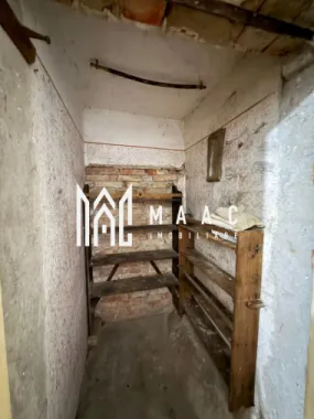 Casa individuala 3 camere | Pivnita | Pod | Curte | Lupeni