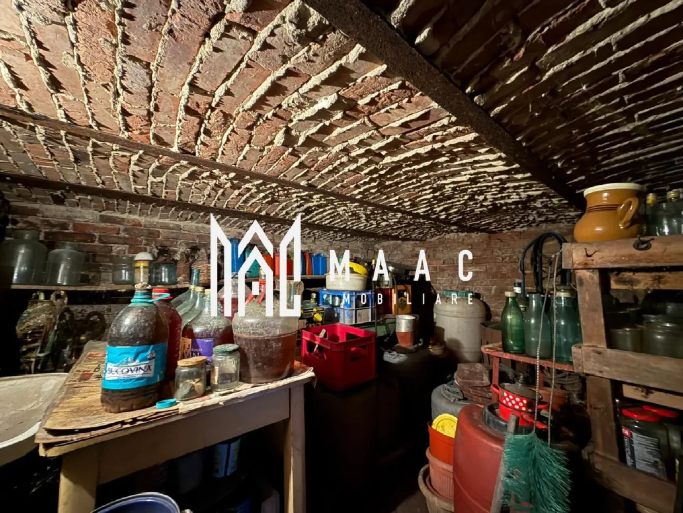 Casa individuala 3 camere | Pivnita | Pod | Curte | Lupeni