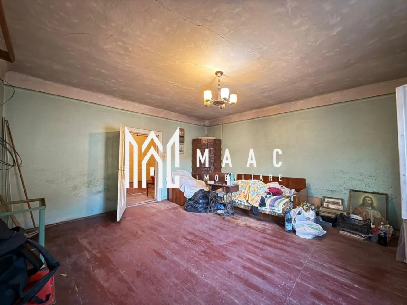 Casa individuala 3 camere | Pivnita | Pod | Curte | Lupeni