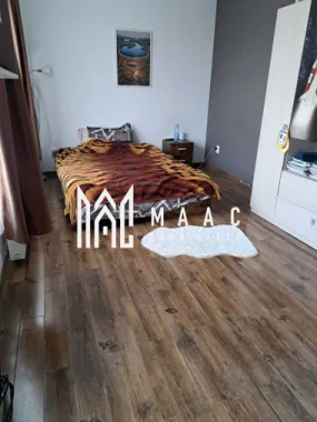 Casă tip cvadruplex | 3 camere | Zăvoi | Curte generoasă 220 mp