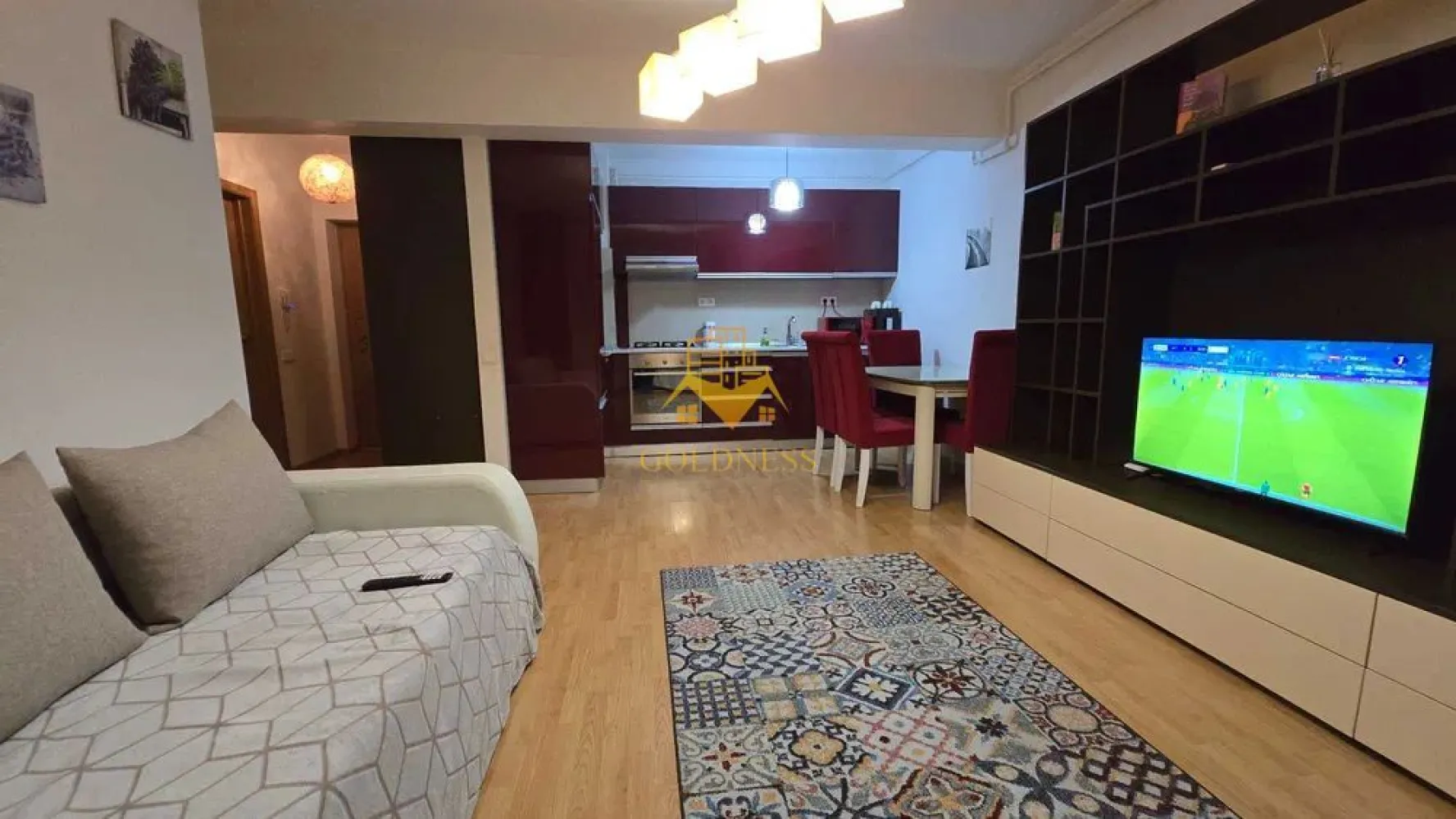 2 camere open space, parcare subterana, Calea Turzii, Leroy Merlin - GOLDNESS Imobiliare vă propune spre închiriere un apartament cu 2 camere complet mobilat și utilat, la etajul 3 într-un imobil de 7 etaje, în Cartierul Europa . Dispune de loc de parcare subterana! Se află în apropierea stațiilor de transport în comun, magazine, restaurante, spații verzi, farmacii, etc. Apartamentul este compartimentat astfel: - dormitor cu pat matrimonial, dressing, noptiere - living cu bucatarie open space complet utilată și mobilată, canapea extensibilă, loc de servit masa - baie cu cada calorifer port prosop și dulap pentru depozitare. - balcon de 3 mp. Imobilul este dotat cu toate cele necesare- centrală proprie, frigider, aragaz, hotă, mașină de spălat haine, etc. Dacă sunteți interesați de acest apartament și doriți să îl vizionați, dar și pentru alte oferte nu ezitați să ne contactați telefonic sau prin e-mail. Vă stăm la dispoziție! Pentru intermediere se percepe un comision de 50% din prețul chiriei! }}