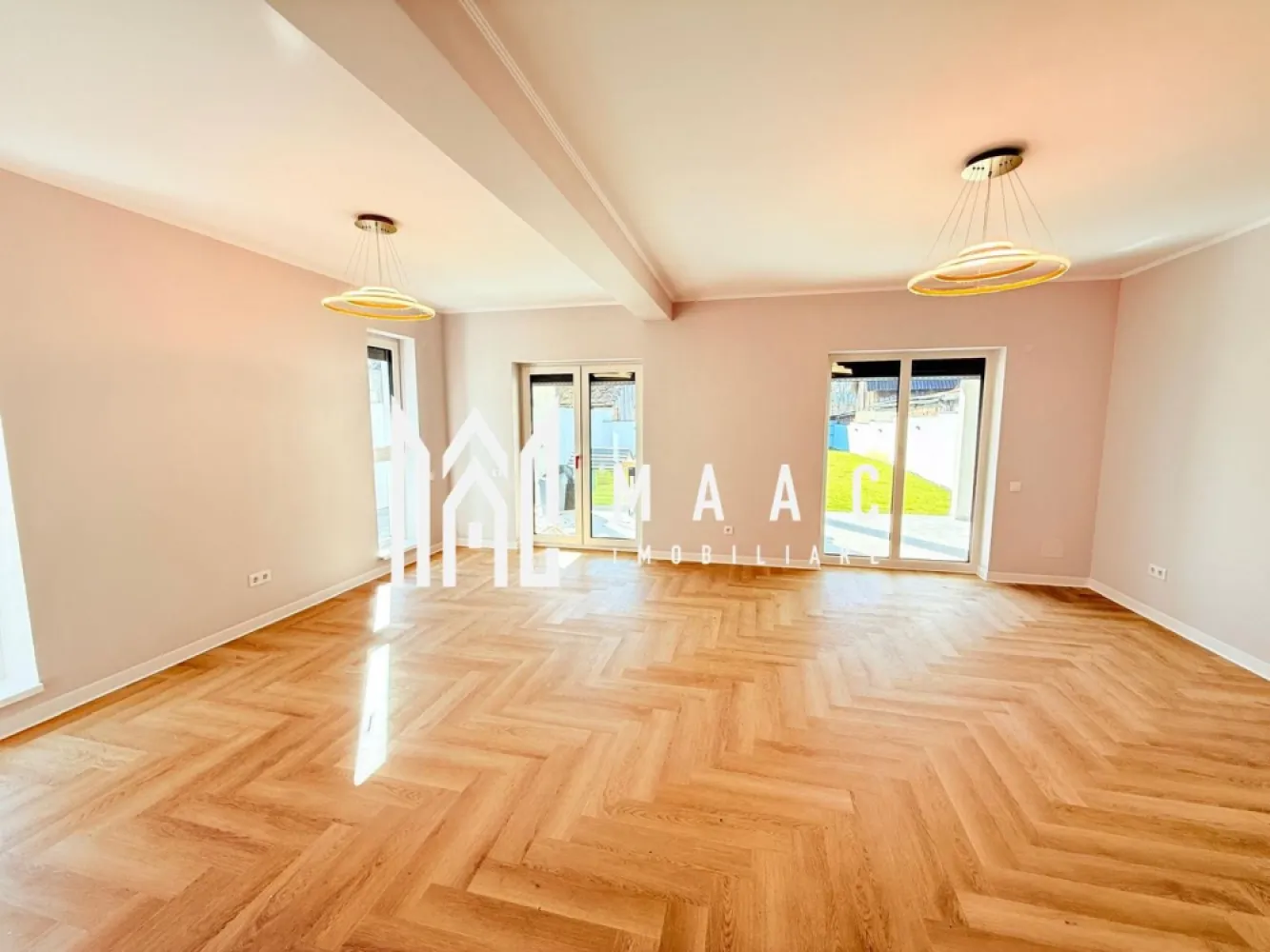 Casa individuala | 4 camere | La cheie | 644 MP | Selimbar