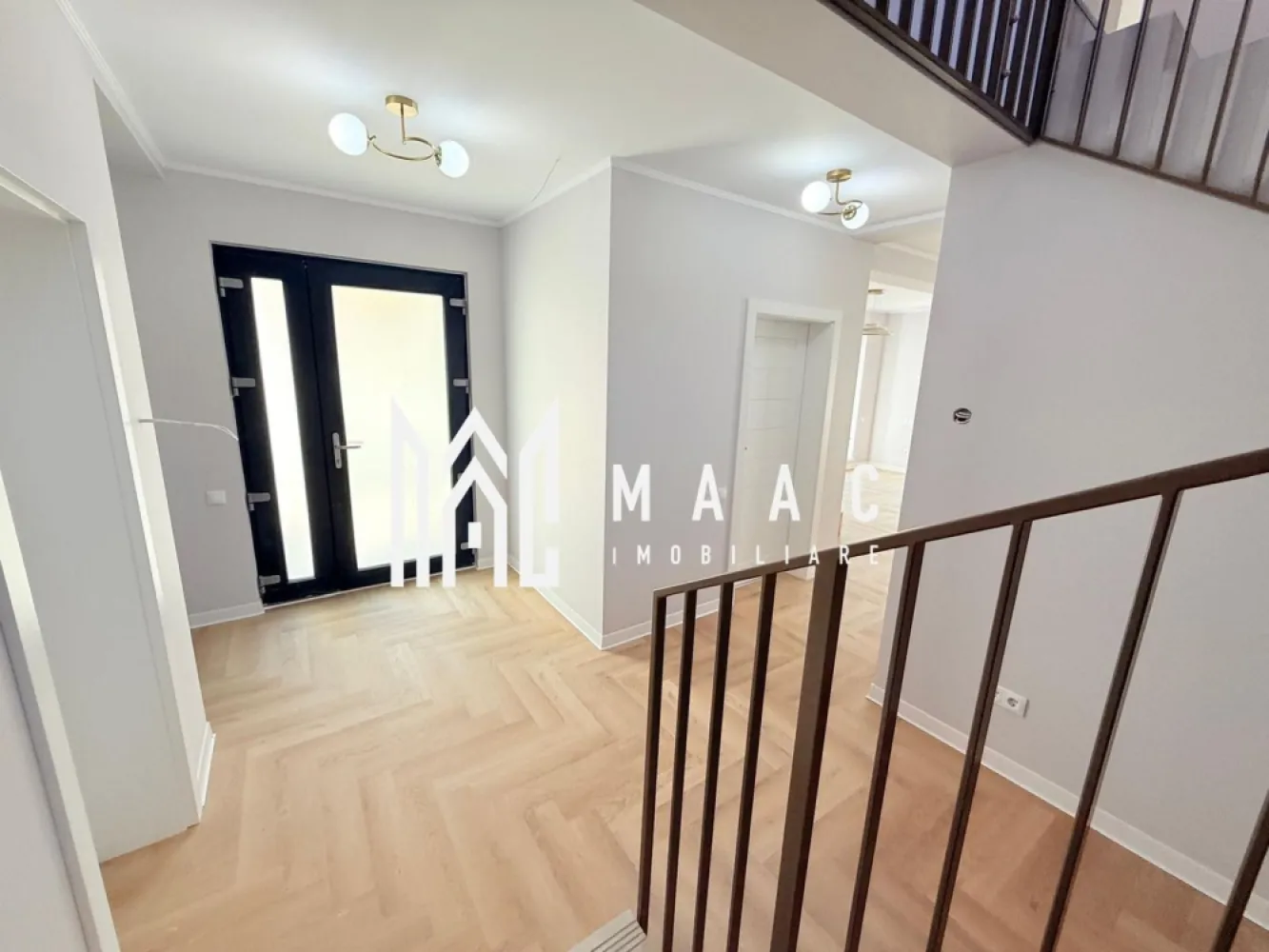 Casa individuala | 4 camere | La cheie | 644 MP | Selimbar