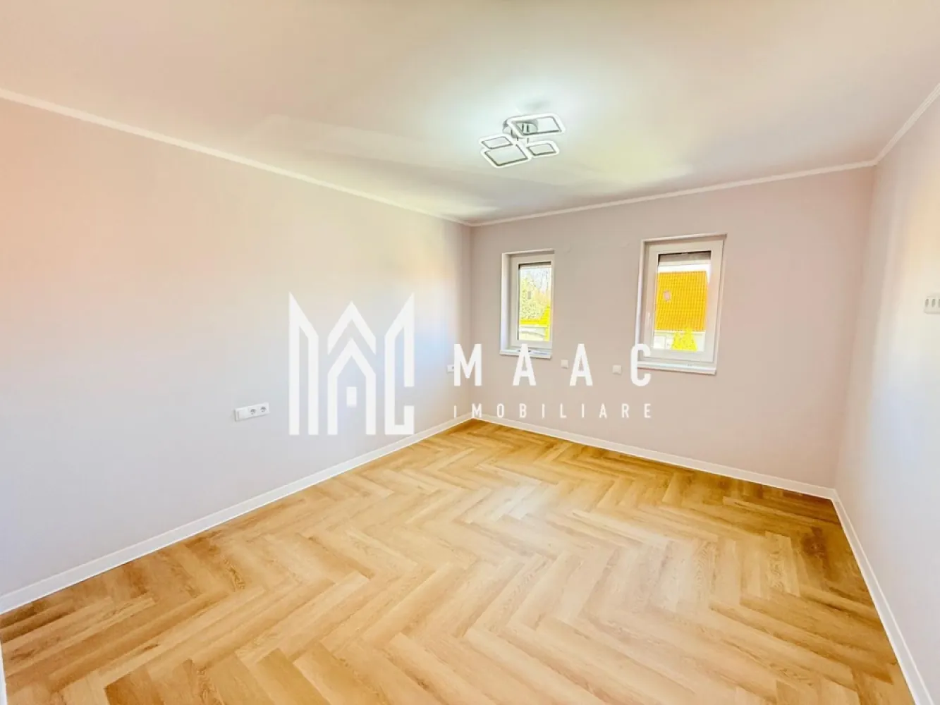 Casa individuala | 4 camere | La cheie | 644 MP | Selimbar