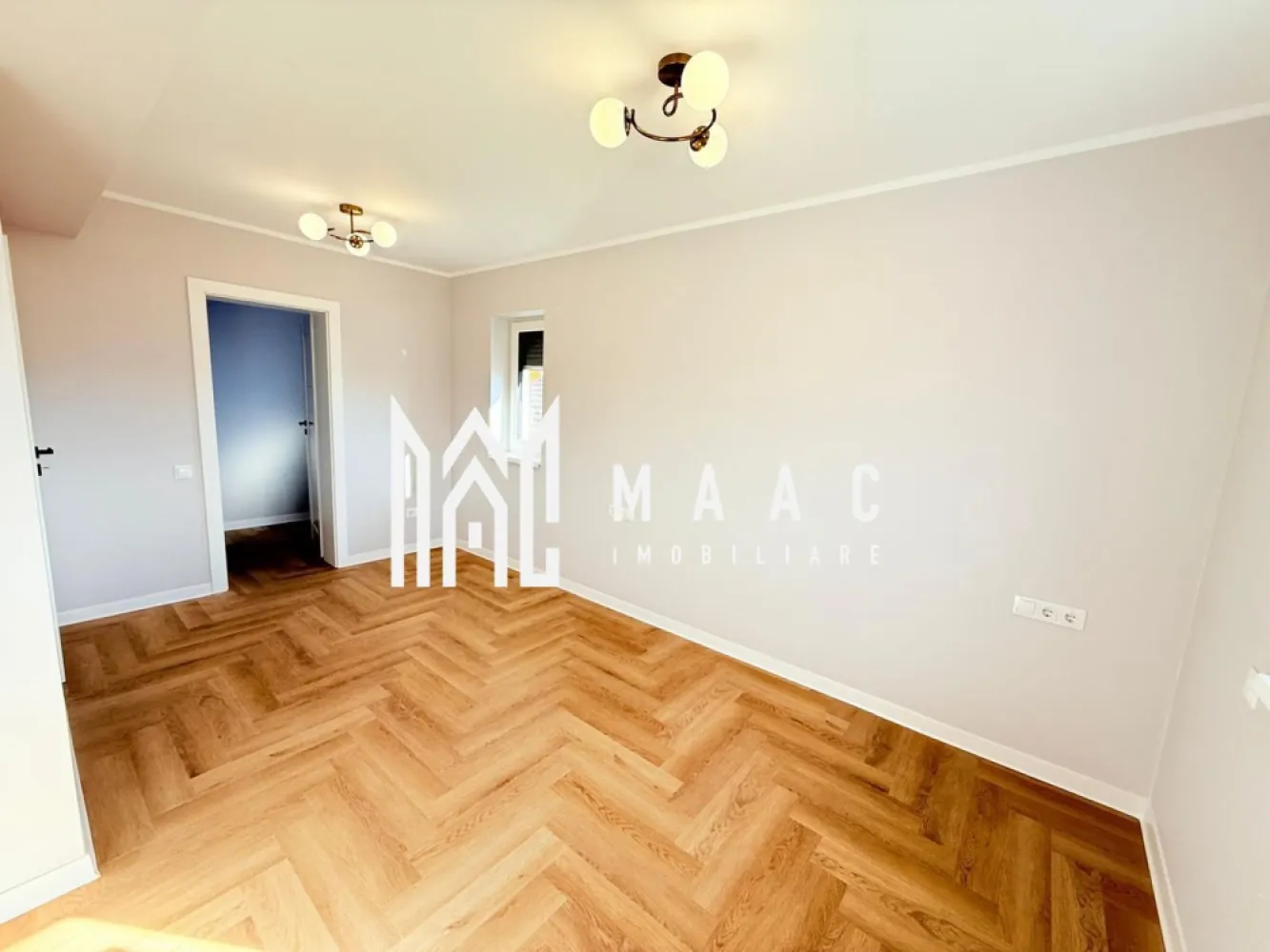 Casa individuala | 4 camere | La cheie | 644 MP | Selimbar