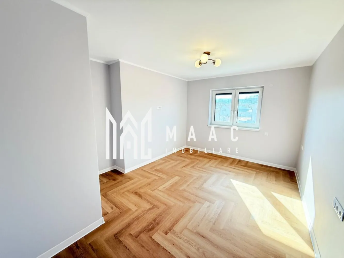 Casa individuala | 4 camere | La cheie | 644 MP | Selimbar