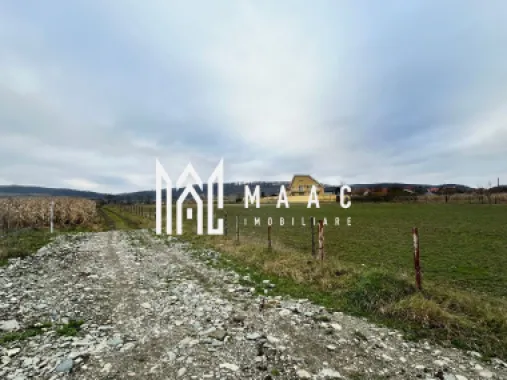 Teren intravilan | 860 mp | Deschidere 16 m | Priveliște montană | Bradu