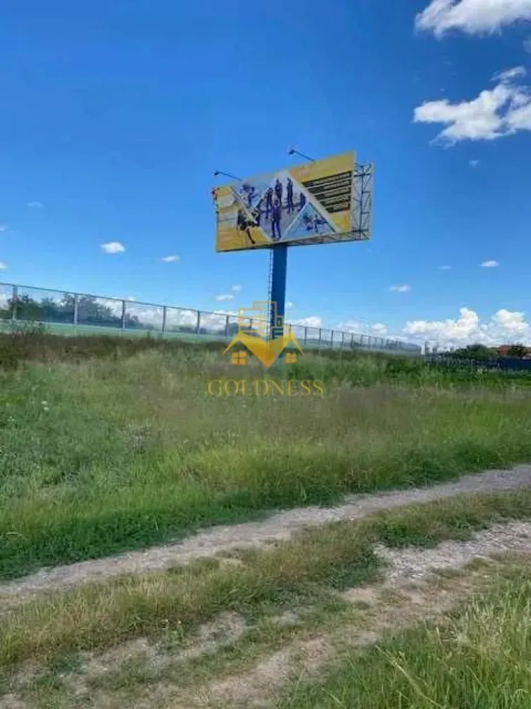 Teren intravilan de vanzare, 398 mp, Jud.Cluj, Loc. Sannicoara - Cauti teren cu acces facil, toate utilitatile, intr-o zona in plina dezvoltare?
Goldness Imobiliare va propune spre vanzare un teren intravilan, 398 mp, situat in Jud. Cluj, Loc. Sannicoara.
Utilizari permise - Productie, depozitare, servicii, comert
Pe teren se afla un panou publicitar autorizat cu dimensiunile de 4x10 metri, se preda cu tot cu chiriasi.
Dacă sunteți interesați de acesta proprietate și doriți să o vizionați, dar și pentru alte oferte sau detalii nu ezitați să ne contactați telefonic! Vă stăm la dispoziție!
Pretul este cu 21% TVA!
Pentru intermediere se percepe un comision de 2% din pretul vanzarii