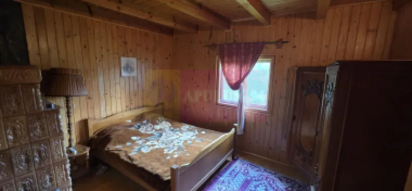 Cabana cu 5 camere de vanzare in Provita