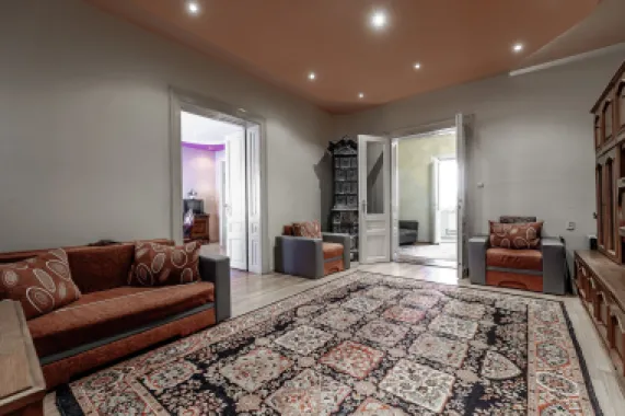 Locuință spațioasă cu grădină mare, în Aradul Nou, calea Timișorii