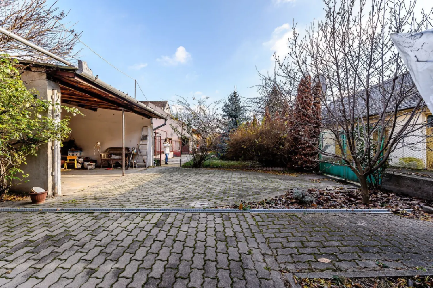 Locuință spațioasă cu grădină mare, în Aradul Nou, calea Timișorii