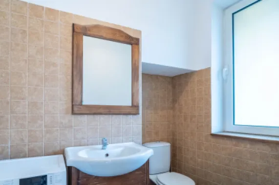 Apartament central la casă, spațios, ideal pentru familie numeroasă.