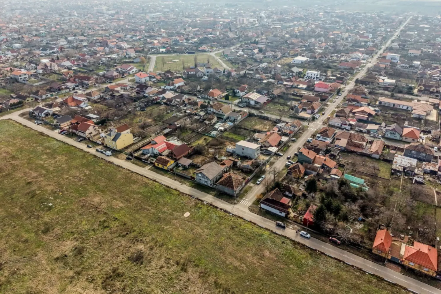 Casă de renovat cu 773 mp teren la preț de apartament