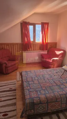 Vila duplex de vanzare cu 4 camere in Azuga