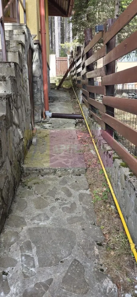 Vila duplex de vanzare cu 4 camere in Azuga