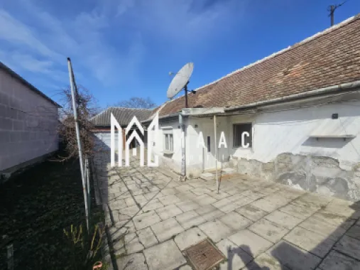 Logo MAAC IMOBILIARE logo