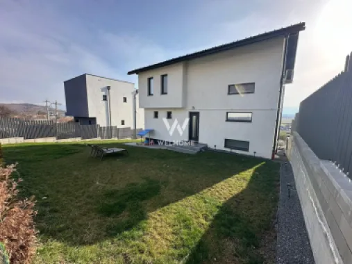 Casă individuală modernă cu garaj - teren 400 mp – Sura Mare