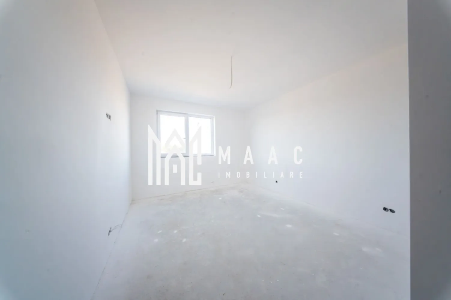 Apartamente 2 și 3 camere | Rate direct la dezvoltator | Balcon Selimbar - MAAC Imobiliare vă prezintă spre vânzare apartamente moderne cu 2 și 3 camere, cu posibilitatea achiziției în rate direct la dezvoltator, fără credit bancar. Locuințele sunt compartimentate eficient și se predau la cheie, fiind ideale atât pentru locuință personală, cât și pentru investiție. Tipuri de apartamente disponibile Apartamente cu 2 camere 47 mp utili Compartimentare: living cu bucătărie open space, dormitor, baie cu geam, logie de 4 mp Preț: 103.000 euro (TVA inclus) 55 mp utili Compartimentare: living cu bucătărie open space, dormitor, baie cu geam, logie de 4 mp Preț: 125.000 euro (TVA inclus) Apartamente cu 3 camere 75 mp utili Compartimentare: living cu bucătărie open space, 2 dormitoare, 2 băi, balcon/logie de 8 mp Preț: 169.000 euro (TVA inclus) Posibilitate achiziție în rate: 33.000 euro avans + 600 euro/lună timp de 30 ani 80 mp utili Compartimentare: living cu bucătărie open space, 2 dormitoare, 2 băi, balcon de 8 mp Preț: 180.000 euro (TVA inclus) Posibilitate achiziție în rate: 33.000 euro avans + 650 euro/lună timp de 30 ani Dotări și informații suplimentare predare la cheie uși interioare Porta Doors logii și balcoane generoase loc de parcare disponibil separat – 5.000 euro predare estimată: Iunie – Iulie Aceste apartamente reprezintă o oportunitate excelentă pentru cei care își doresc o locuință modernă, într-un imobil nou, cu posibilitatea achiziției flexibile direct la dezvoltator. Pentru mai multe detalii sau pentru programarea unei vizionări, vă rugăm să ne contactați, specificând ID:CP2955660 }}