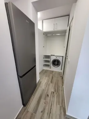 Garsoniera moderna , etaj 1 !