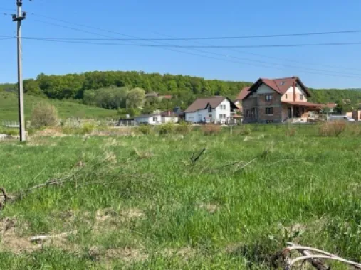 Teren intravilan , zona Drumul Sigmirului