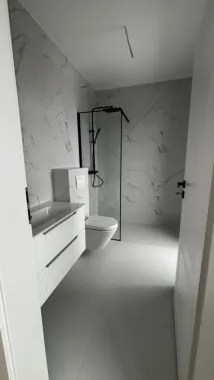 Apartament , spatios , bloc nou cu lift !