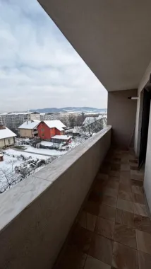 Apartament 3 camere , zona Isu , etaj 3 !