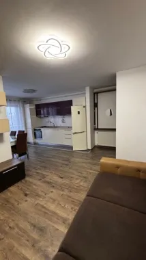 Apartament 3 camere , zona Isu , etaj 3 !