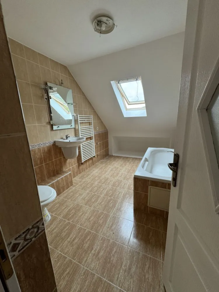 Apartament spatios zona Stefan cel Mare