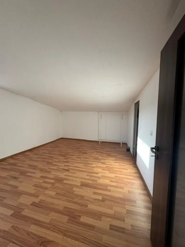 Apartament spațios, 4 camere, 120 mp, etaj 5/5, bloc nou cu lift