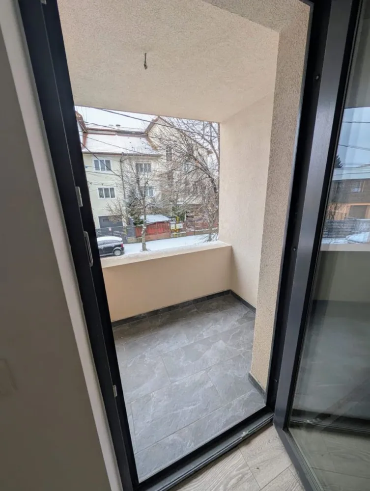 Spațiu comercial de închiriat, zona Decebal