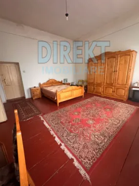 Spatiu comercial + Apartament de locuit