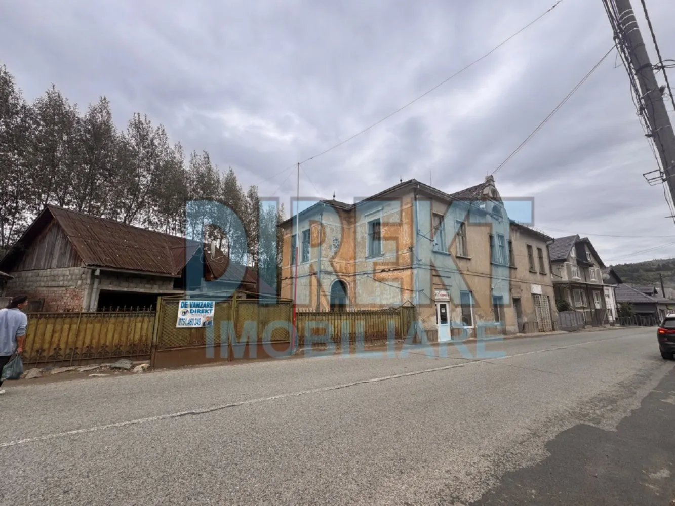 Spatiu comercial + Apartament de locuit