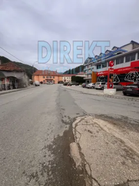 Spatiu comercial + Apartament de locuit