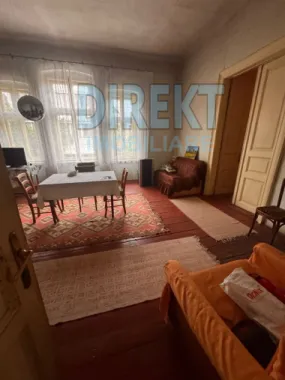 Spatiu comercial + Apartament de locuit