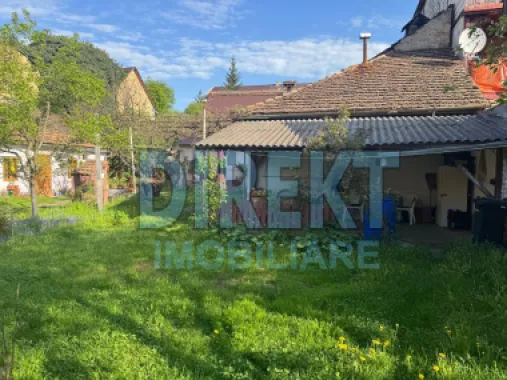 Casa 3 camere , 500 mp teren , zona C.R.Vivu