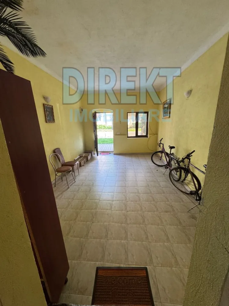 Casa 3 camere , 500 mp teren , zona C.R.Vivu