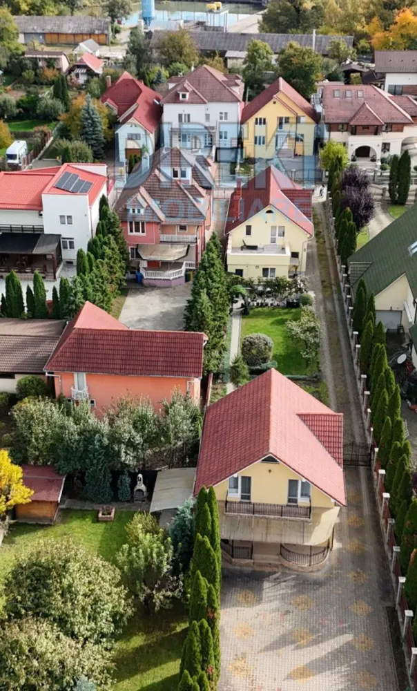 Casa individuala , zona Hotel Diana