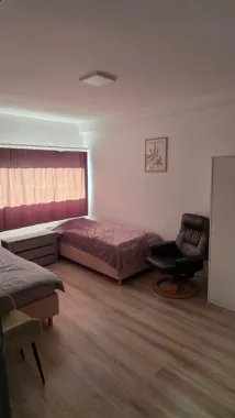De vanzare hala+teren +2 apartamente la doar 7 km Bistrita