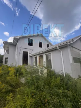 Casa individuala , cu piscina interioara , zona Strada Valea Budacului