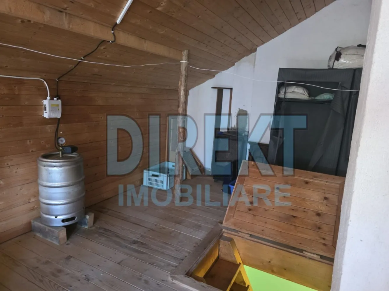 Cabana de vanzare - Lacul Colibita