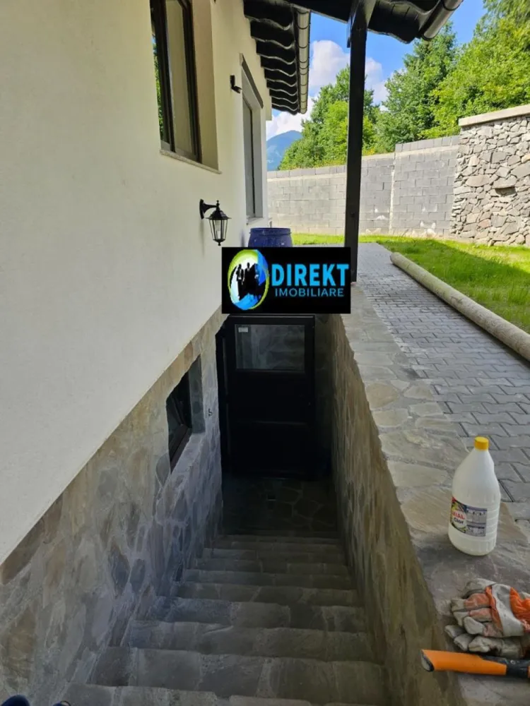 Cabana de vanzare - Lacul Colibita