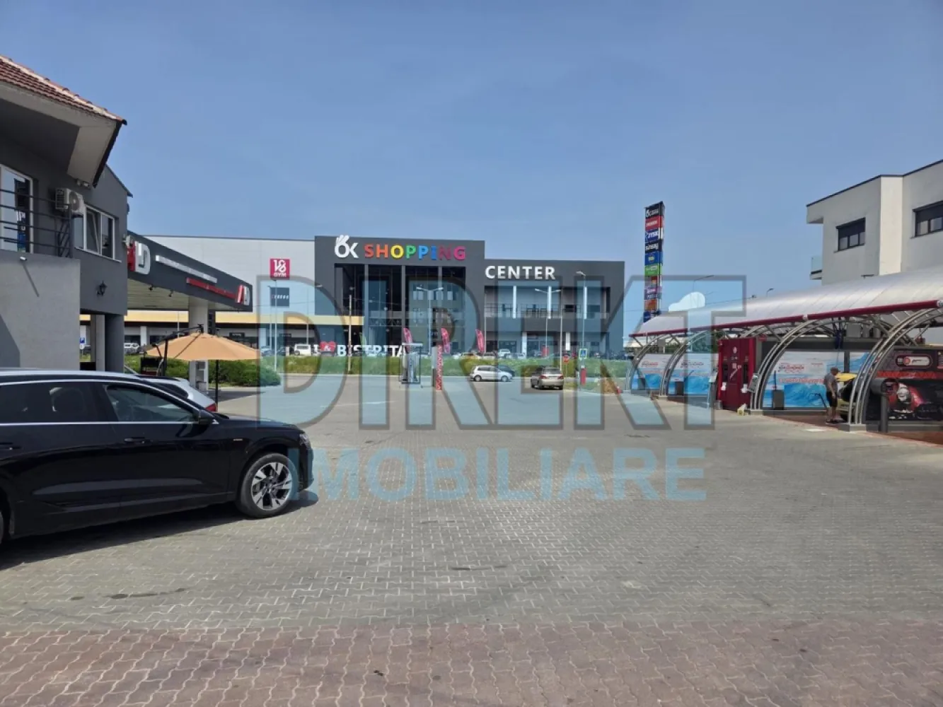 Oportunitate afacere profitabila Statie Carburanti +Spalatorie auto - Agentia Direkt Imobiliare ofera spre vanzare afacere la cheie complet functionala si profitabila , cu amortizare de profit in 8 ani , pozitionata in localitatea Bistrita , pe Drumul Sigmirului , vizavi de magazinul Dedeman , formata din 2 componente integrate : 1. Statie de distributie carburanti compusa din : – cladire in regim P+ E , cu suprafata utila de 300 mp , compusa din : – la parter punct vanzare si caserie , iar la etaj birouri , teren intravilan aferent 2668 mp . – 4 pompe duble alimentare benzina si motorina , – 5 rezervoare de alimentare – copertina – statie Gpl 2 . Spalatorie tip self service compusa din : 6 boxe 2 aspiratoare , Teren aferent : 946 mp . Ambele obiective detin autorizatie de constructie /functionare conform legislatiei in vigoare . Afacerea este complet operationala . Profitabilitate stabila . Pozitionare avantajoasa si trafic constant . Pentru mai multe detalii contactati brokerul imobiliar la nr tel : Contactează . }}