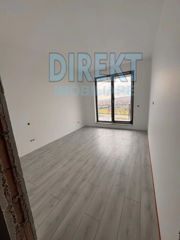 Apartament in bloc nou - Agentia Direkt Imobiliare propune spre vanzare apartament nou intr -un imobil in curs de finalizare, cu lift . Imobilul este pozitionat la etajul 4 , are o suprafata utila de 37,2 mp , compus din bucatarie separata , living, 1 dormitor , baie , balcon. Apartamentul se vinde finisat la cheie , ideal investitie . Pret vanzare : 1500 EURO/MP }}