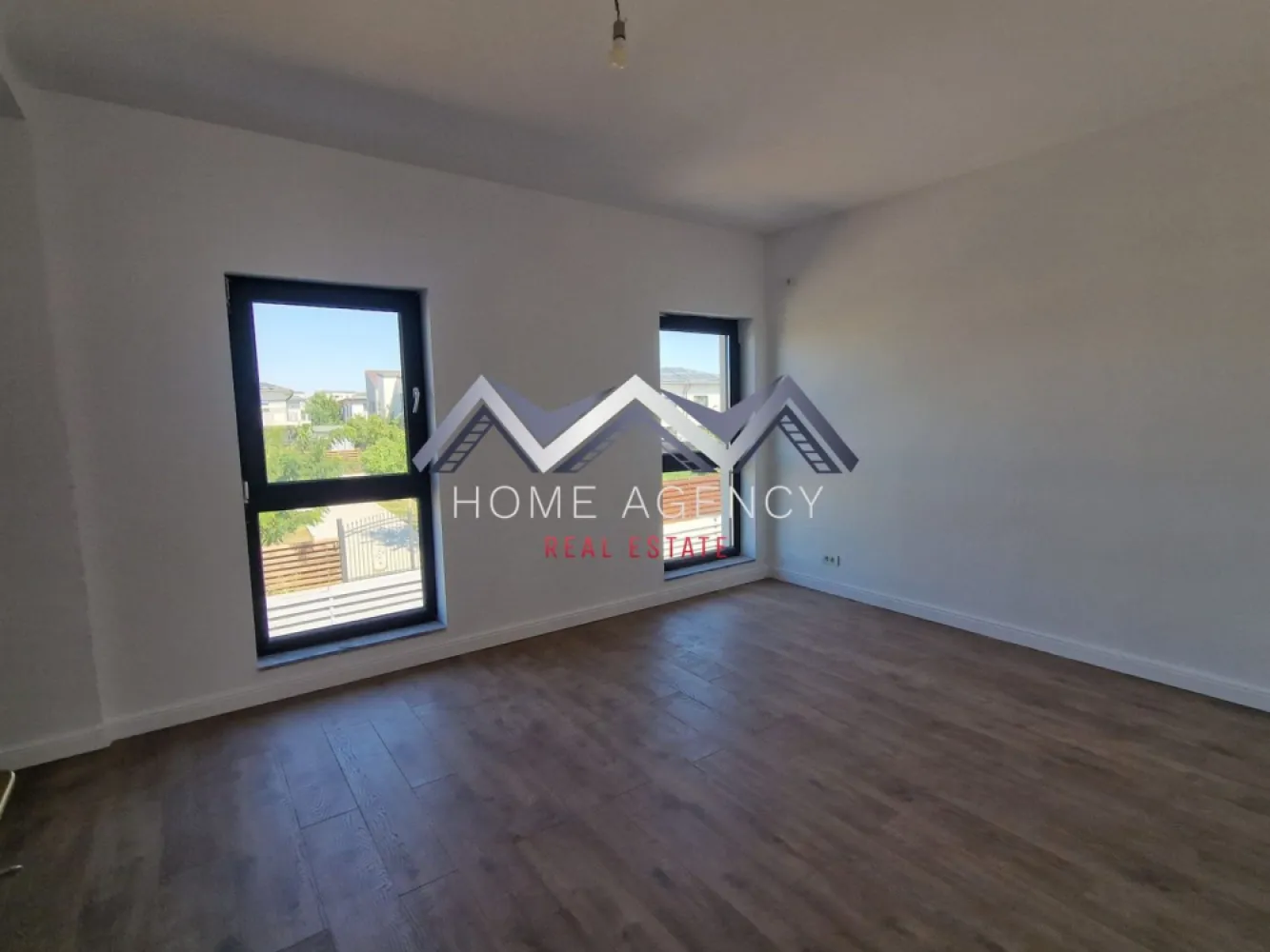 Casă single P+1+Pod în Otopeni