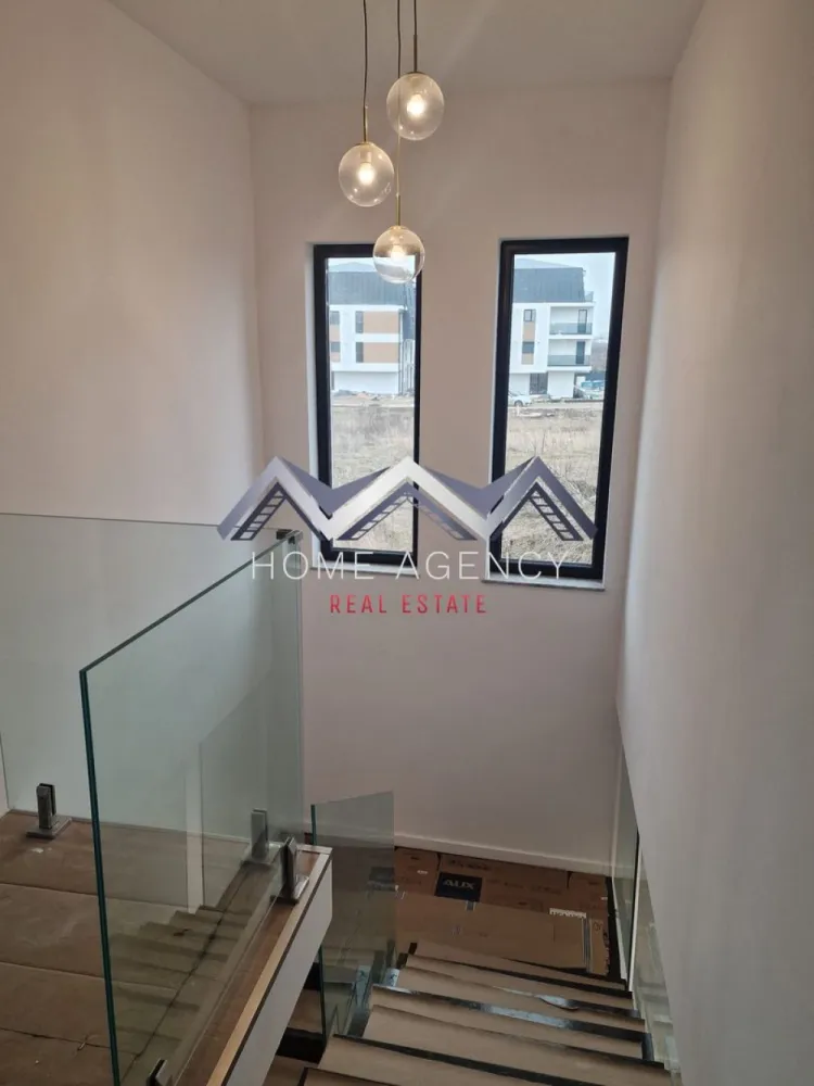 Casă single P+1+Pod în Otopeni