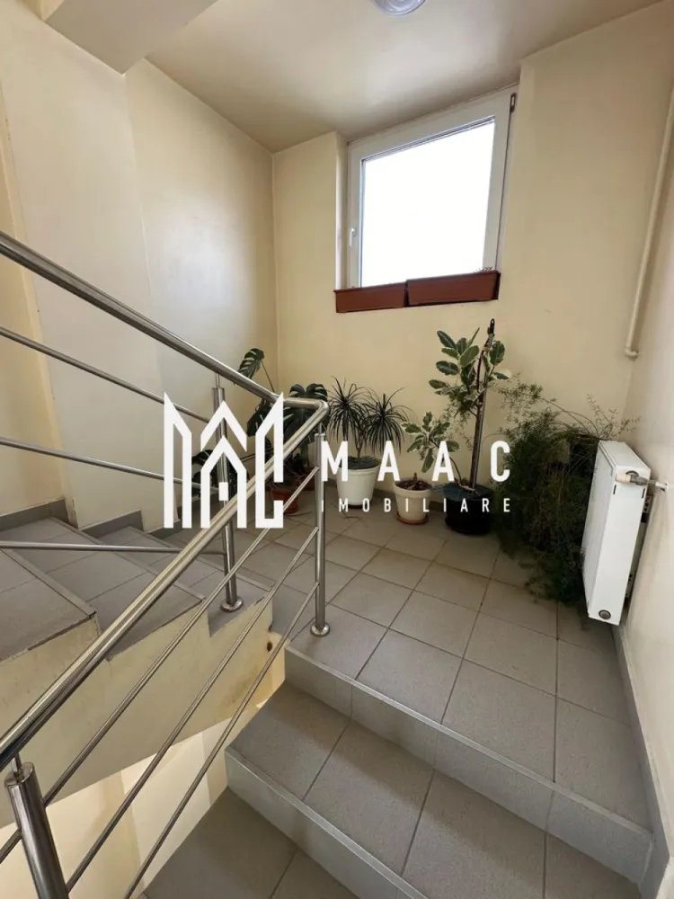 Apartament 3 camere I Etaj 2 I Modern I Balcon I Central