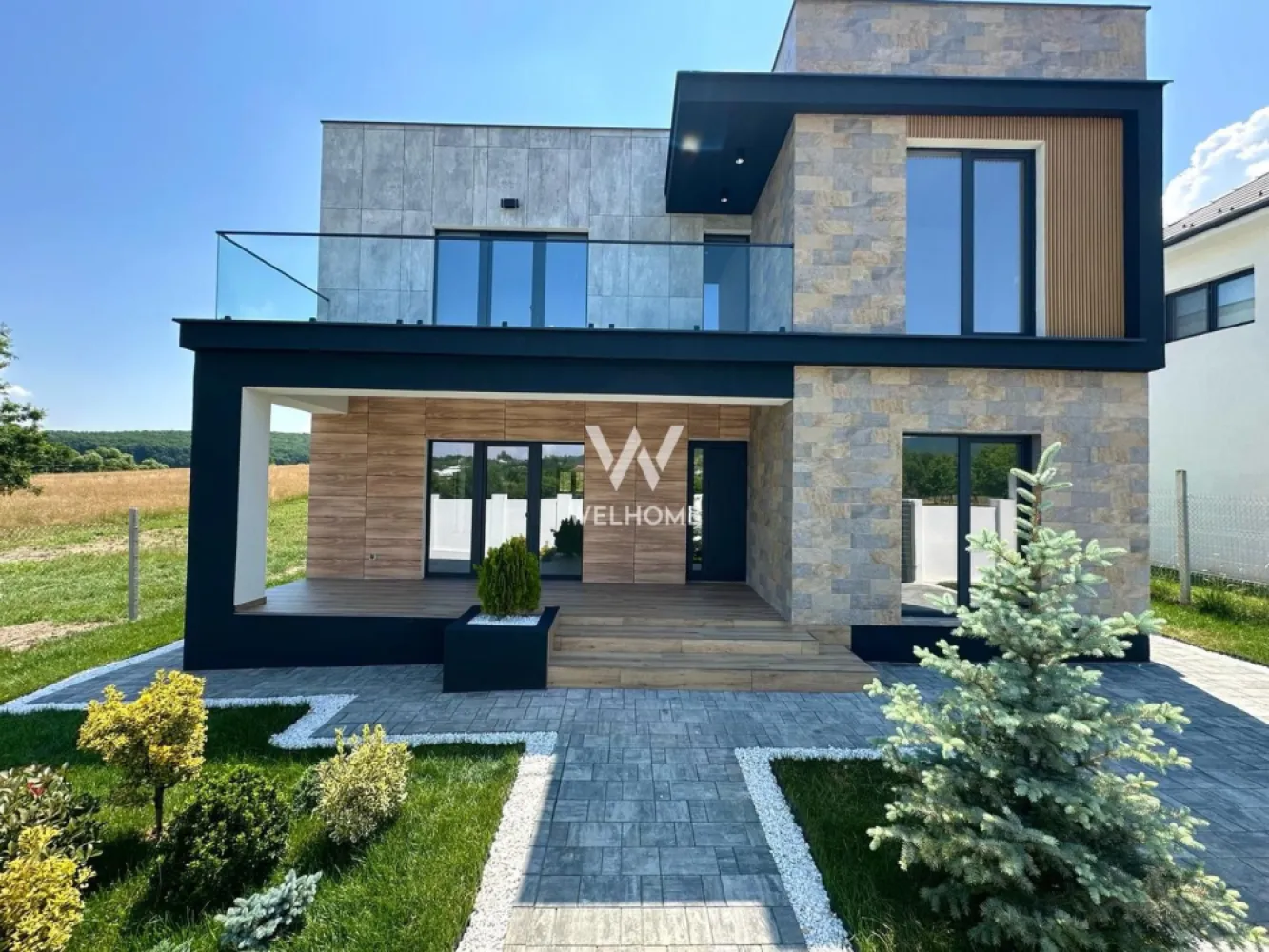 Casa exclusivista la 10 min de Orasul Sibiu - Vila amplasata in zona exclusiva de case, pozitionata pe soare si cu un view superb in Tocile, langa Sibiu
Valoarea unei locuinte este redata de teren si pozitia acesteia. 
Locuinta se preteaza pentru familiile care vor sa stea deaprte de agitatia orasului si aleg sa se bucure de spatiu, liniste si natura. 

Dispune de o suprafața utilă de 150 mp
Suprafața construită - 205 mp
Amplasata pe un teren de 706 mp. 
Compartimentare:

PARTER: 
-Hol de acces
-Baie
-Bucatarie separata ( se poate opta pentru open space cu living) 
-living spatios
-dormitor ( sau birou) 
-spatiu tehnic
ETAJ: 
-Hol
-Ddormitor cu dressing si baie proprie
-Dormitor mare cu dressing, baie si acces in balcon. 

Casa va fi predata LA CHEIE exterior: decorativa laterale si spatele
Fatada va avea flextone : culoare gri si lemn... plus piatra naturala 
Curtea cu gazon,pavele,pomi si plante decorative si parcare pt doua autoturisme 
Gard din beton cu panouri si poarta de 3,5 ml
La interior va fi predata LA ALB cu peretii vopsiti, pompa de caldura cu încălzire in pardoseala pe placi cu nuturi,sapa mecanizata,apa si fosa septica ecologica 2000 litri (canalizarea este trasa doar trebuie sa ne racordam) curent trifazic si fibra optica, priza pentru panouri solare . 
Ferestre Salamander tripan gri antracit exterior si interior cu usi glisante 

Realizata cu materiale de inalta calitate. A fost construita in REGIE PROPRIE. Ofer toate detaliile necesare
Se poate personaliza la cheie contra-cost cu materiale premimum si intr-un stil modern. 

Contacteaza-ma pentru o vizionare si iti raspund la toate intrebarile. 

PRET: 299.000 EURO cu TVA INCLUS
 TEL: 0740029352-Ioana Larisa