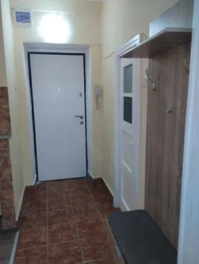 BRASADAS vinde ap 2 cam RENOVATEXT etaj 1/4 ULTRACENTRAL.