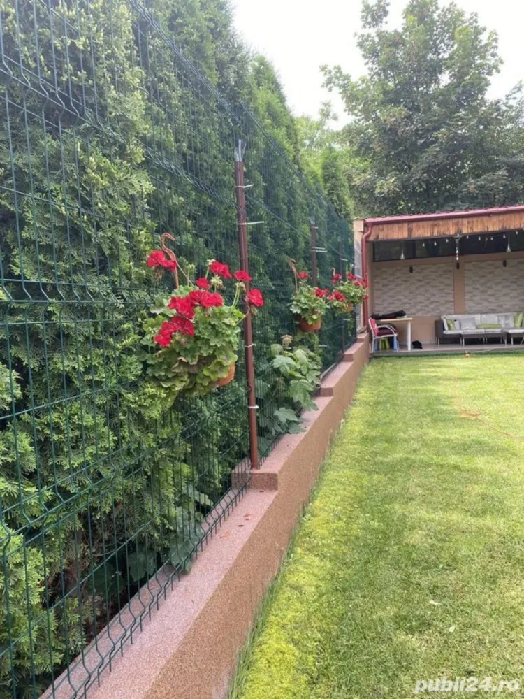 Casa de Vanzare - Vând Vilă în Iași Str. Prof Nicolae Bucur , penultima stație de tramvai spre CUG , 5 minute de mers până la stația de tramvai nr.9 și autobuz. Vilă este compusă din Living 50 mp, 3 Dormitoare de 17 mp fiecare, Birou 16 mp , Balcon 12 mp,2 Băi, Bucătărie , 1 zona de depozitare și hol , Aer Condiționat, Centrală Termică ultima generație în condensare , apă , gaz etc În exterior există o magazie , Terasă , grătar , gazon și zona de flori și un Brad Argintiu. Vila are 174 mp utili iar teren aferent circa 300mp se vinde utilată și mobilată }}